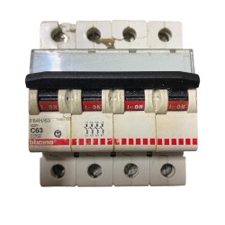 Interruttore Magnetotermico Bticino F84H/63 C63 400V