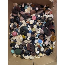 STOCK DI BOTTONI DI VARIE...