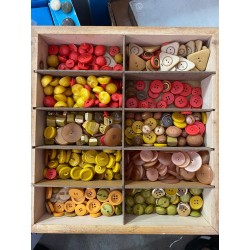 Bottoni di varie dimensioni in colori misti 80 PEZZI A SCELTA