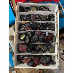 Bottoni di varie dimensioni in colori misti 80 PEZZI A SCELTA